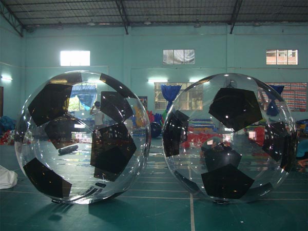 La Grande Sphère Gonflable : boule d'eau, boule de marche aquatique de 2 m de diamètre