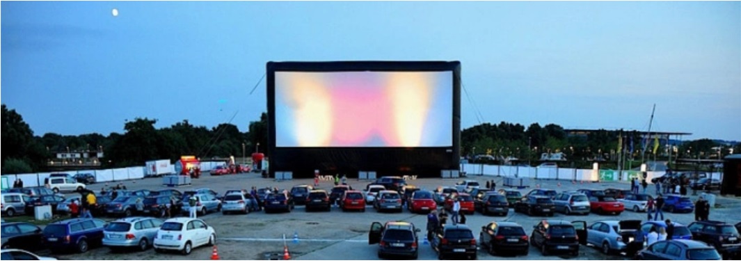 Écran de projection gonflable pour cinéma en plein air